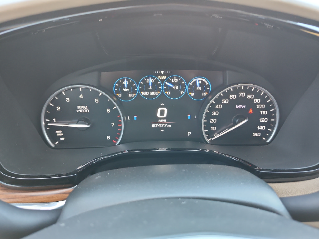 Used 2017 Cadillac XT5 Platinum AWD/4WD image 31