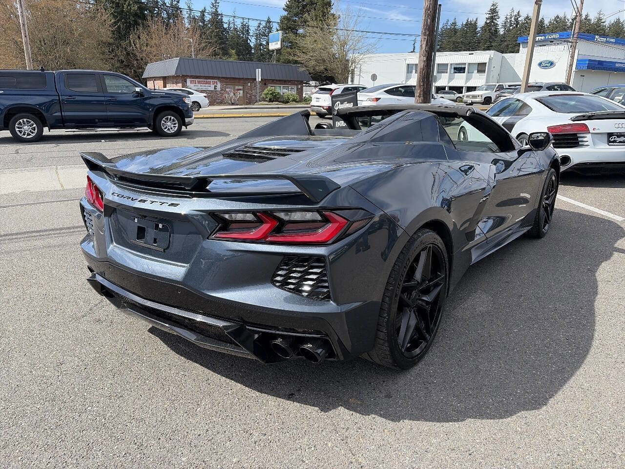 Used 2020 Chevrolet Corvette Stingray Preferred Conv w/ 2LT Preferred Equipment Group RWD image 9