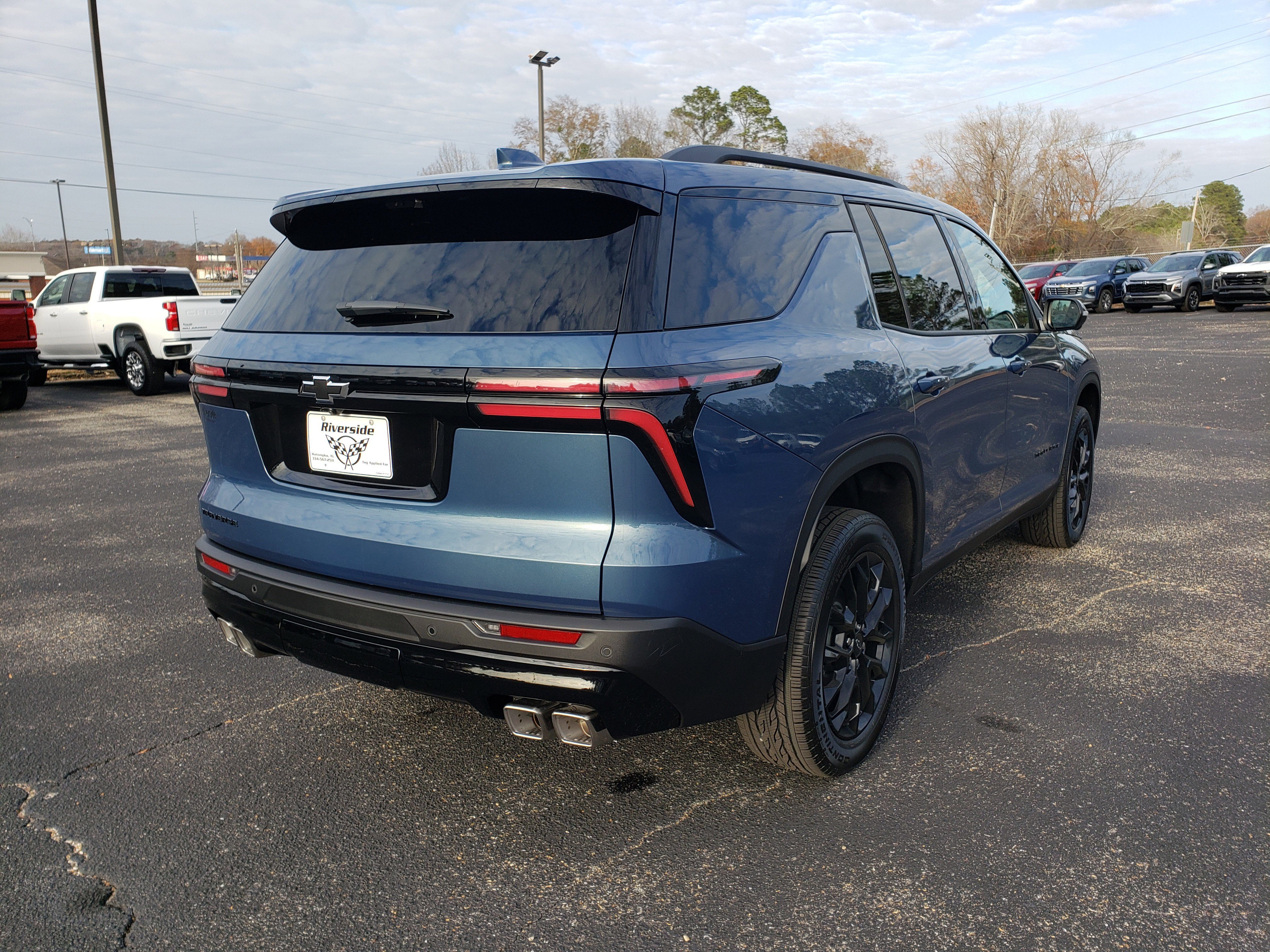 New 2026 Chevrolet Traverse LT w/ Midnight/Sport Edition image 4