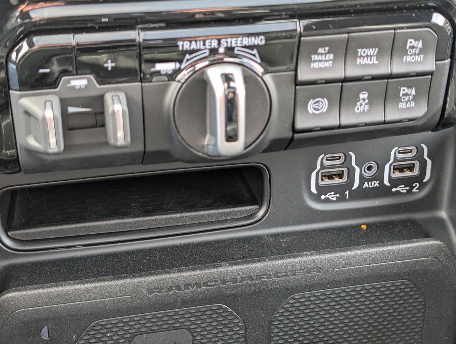 New 2024 RAM 2500 Limited image 23