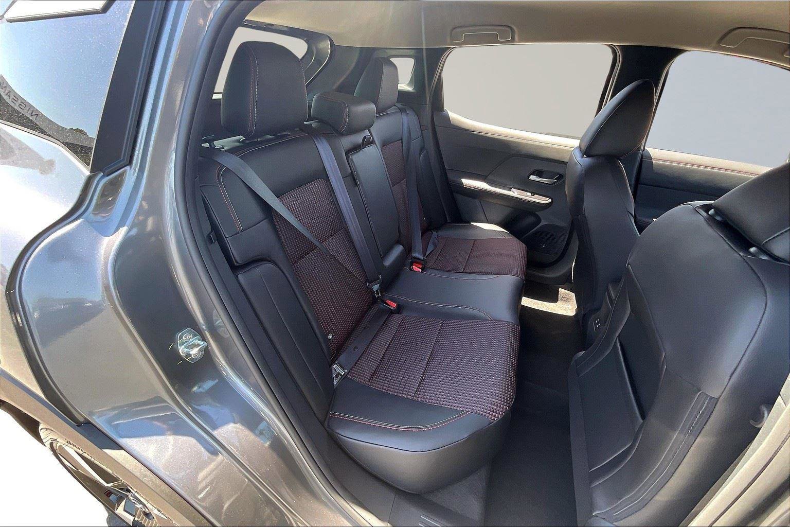 New 2025 Nissan Kicks SR image 10