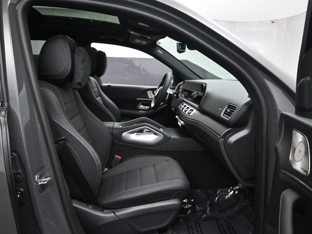 New 2026 Mercedes-Benz GLS 450 4MATIC image 25