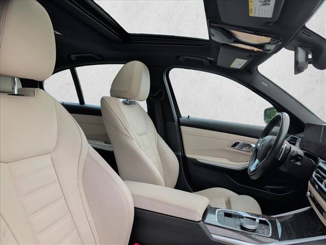 Used 2023 BMW 330i xDrive Sedan w/ Premium Package AWD/4WD image 25