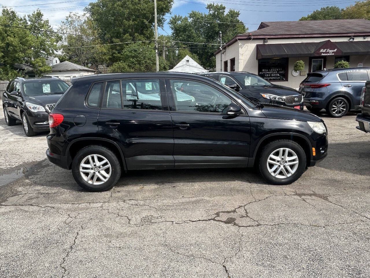 Used 2011 Volkswagen Tiguan S FWD image 12