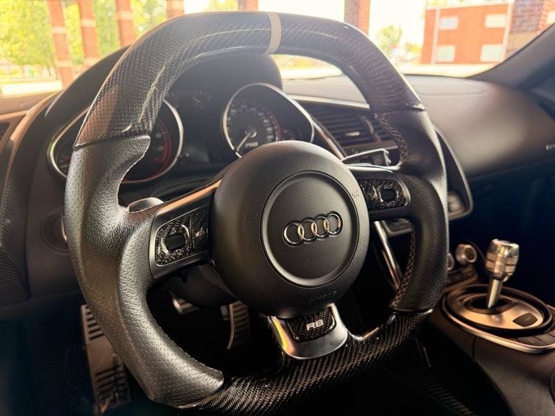 Used 2012 Audi R8 V10 AWD/4WD image 17