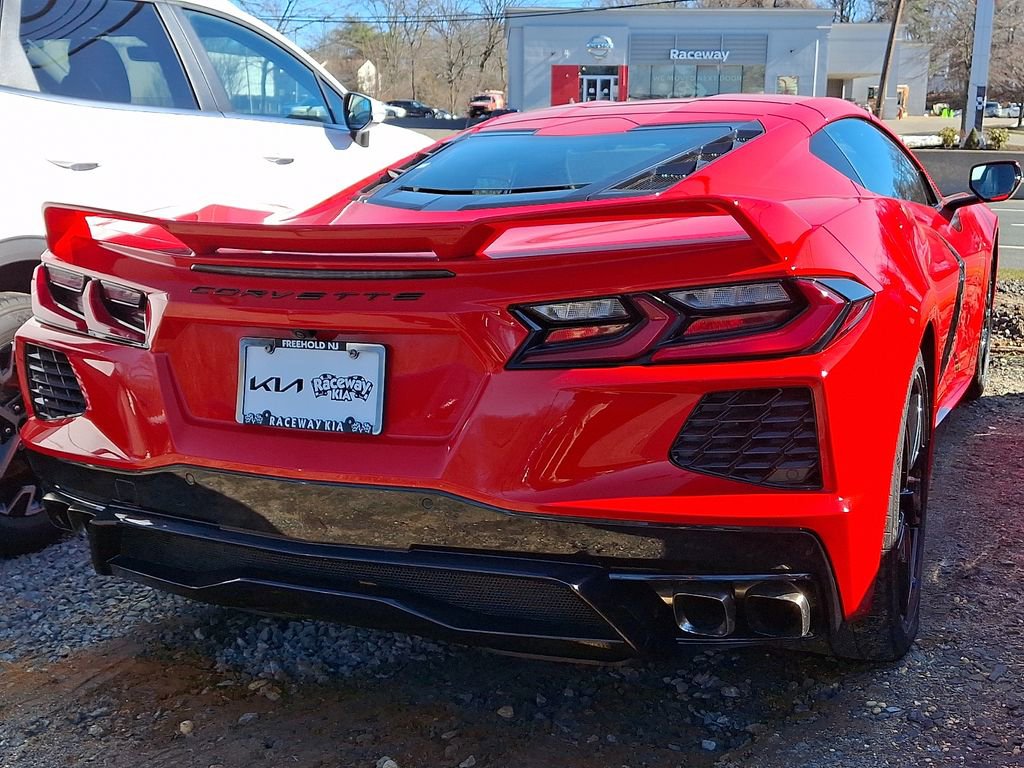 Used 2021 Chevrolet Corvette Stingray Coupe w/ Z51 Performance Package image 5