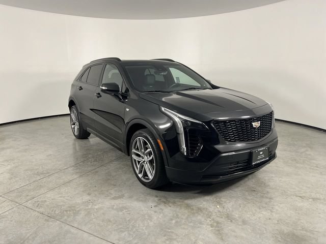 Certified 2022 Cadillac XT4 Sport AWD/4WD image 2
