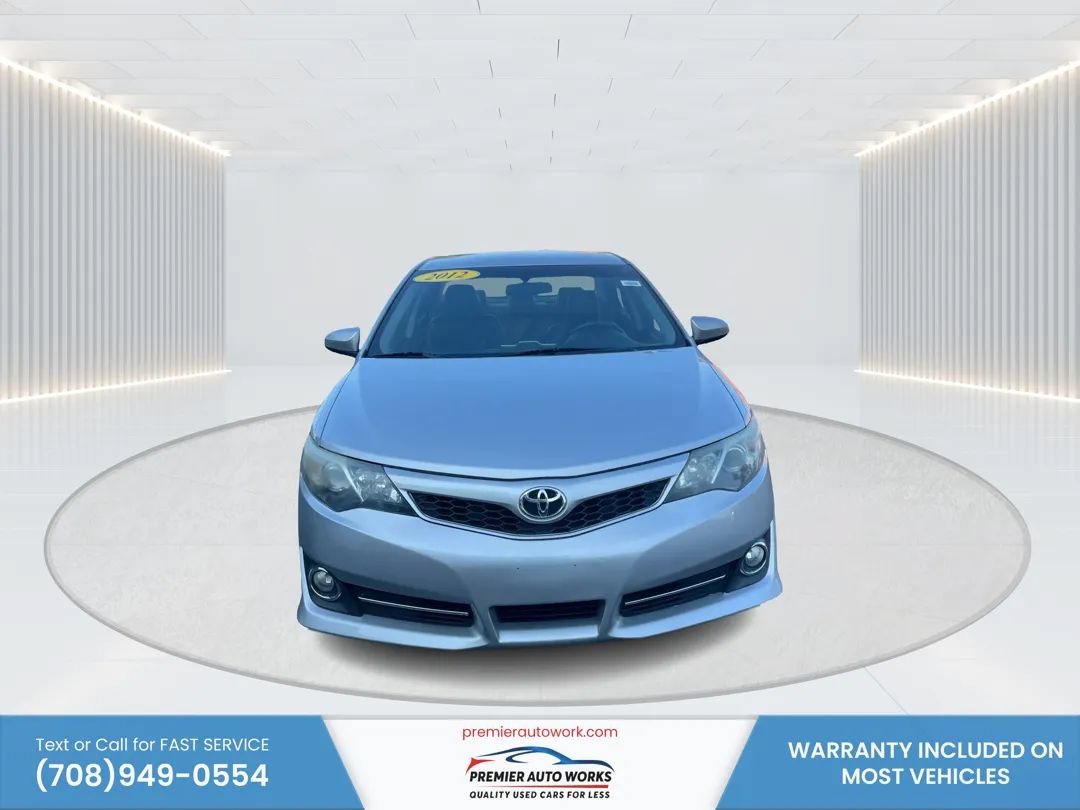Used 2012 Toyota Camry SE FWD image 2