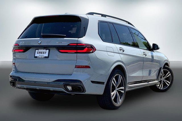 Used 2026 BMW X7 xDrive40i AWD/4WD image 13