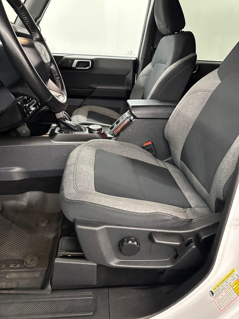 Used 2023 Ford Bronco Big Bend w/ Sasquatch Package AWD/4WD image 14