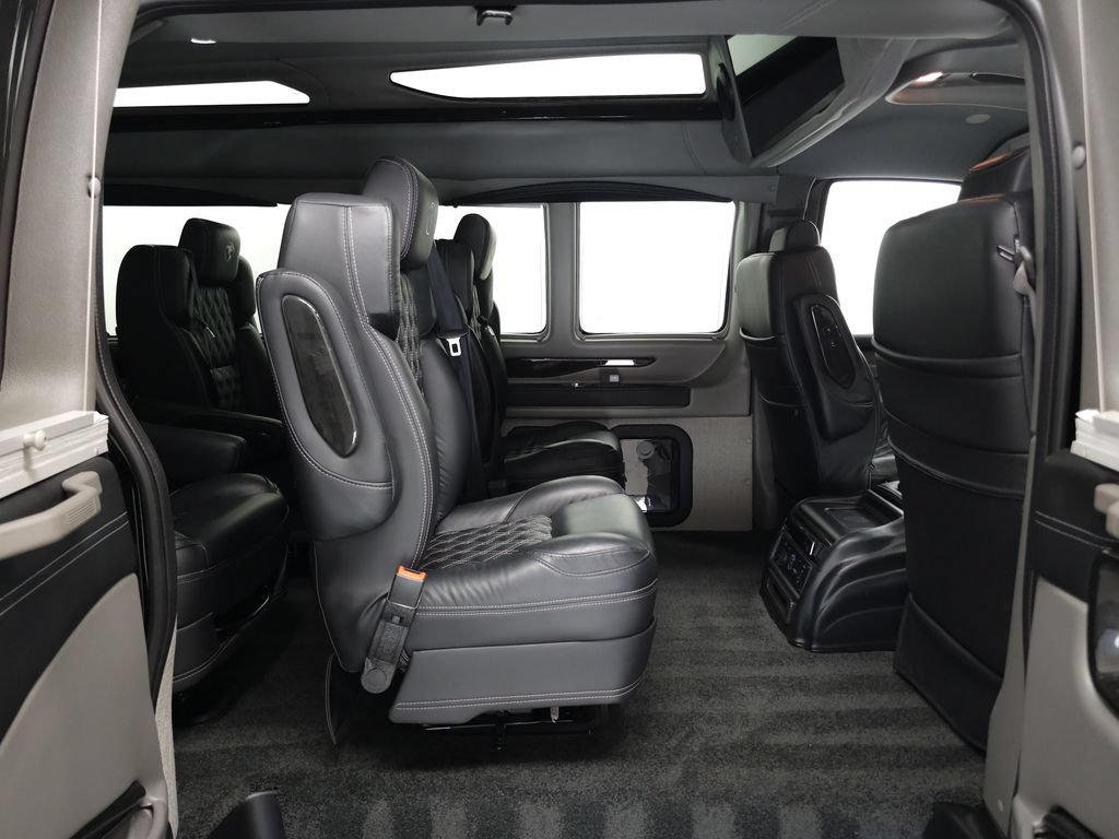 Used 2026 Chevrolet Express 2500 Extended w/ Driver Convenience Package RWD image 23