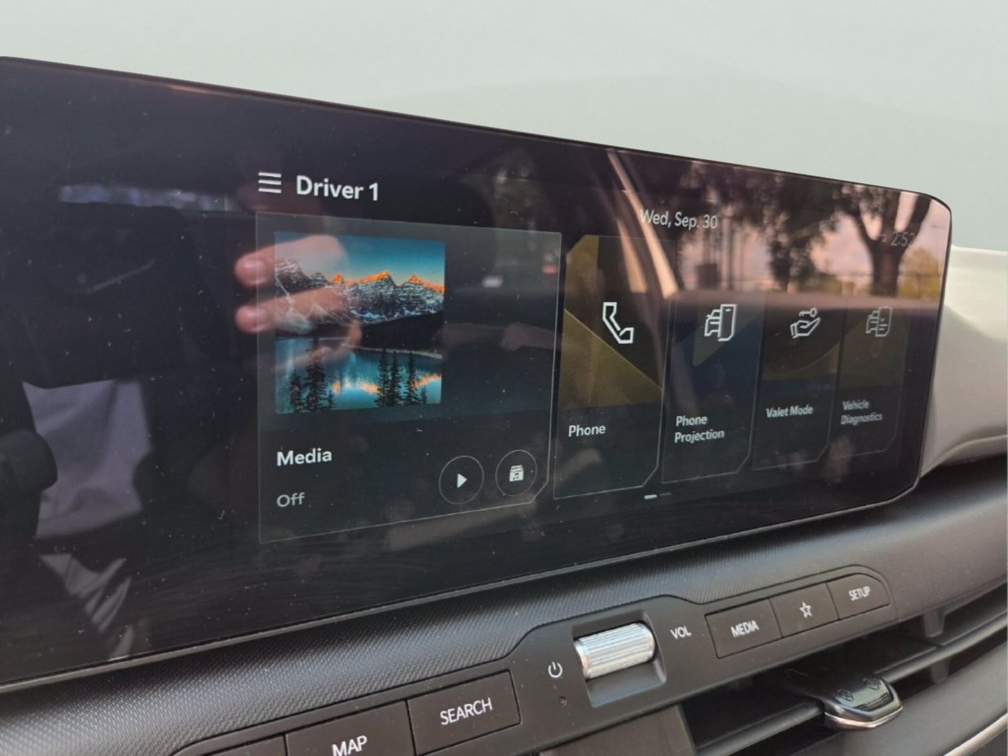 New 2025 Kia K4 FWD image 41