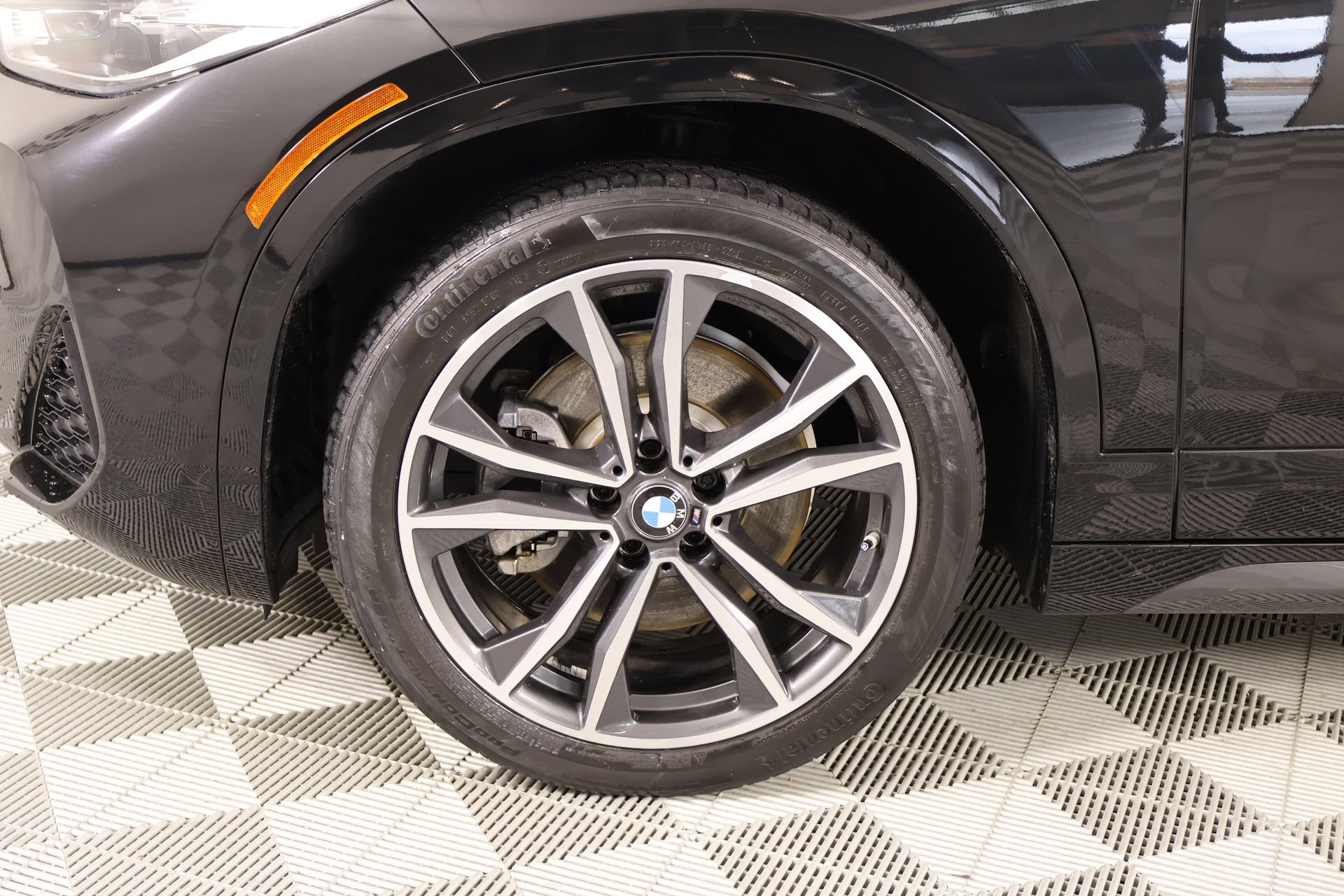 Used 2023 BMW X2 sDrive28i w/ M Sport Package image 18