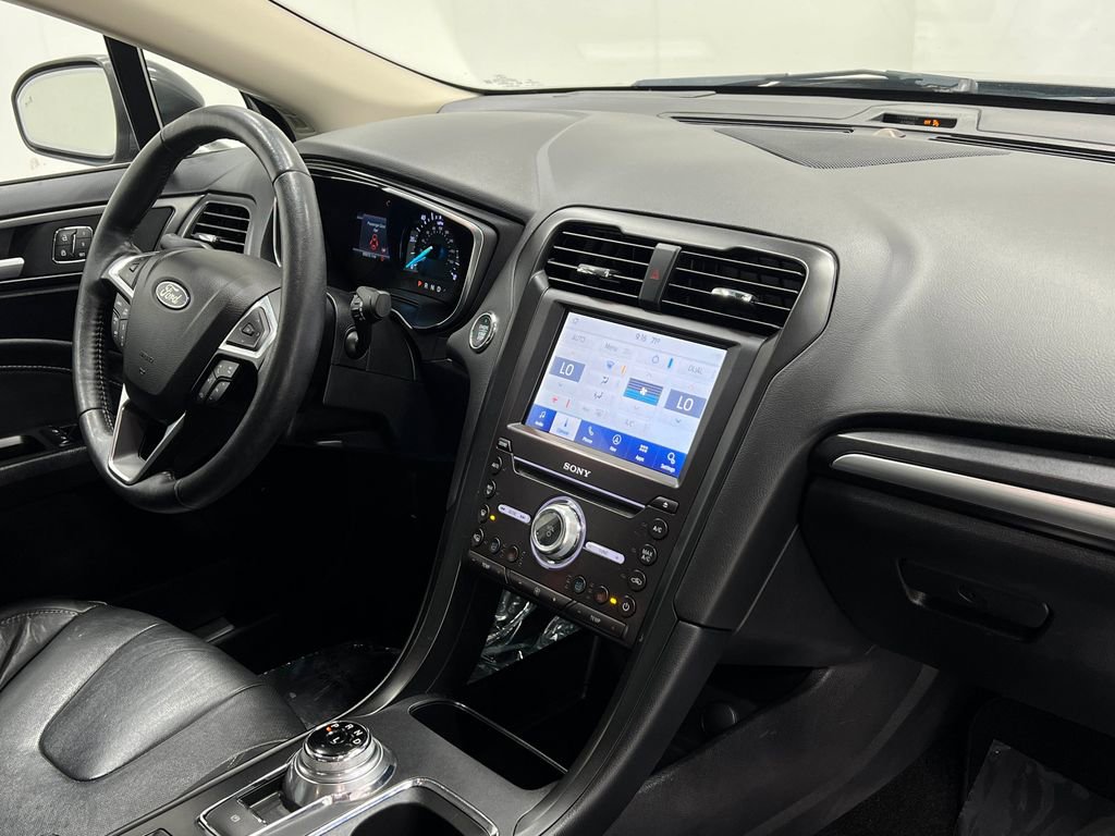 Used 2020 Ford Fusion Energi Titanium image 20