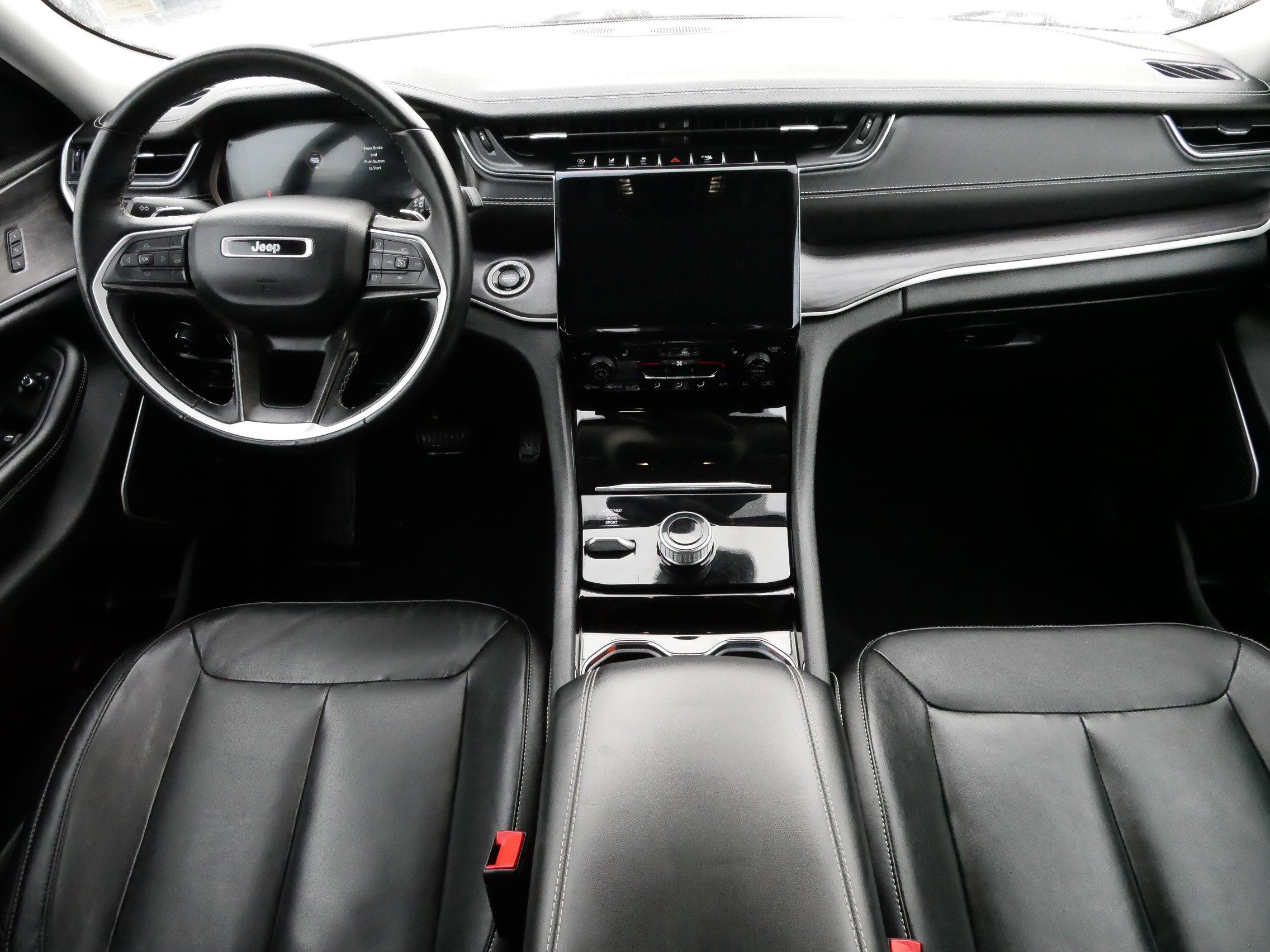 Used 2022 Jeep Grand Cherokee Limited image 10