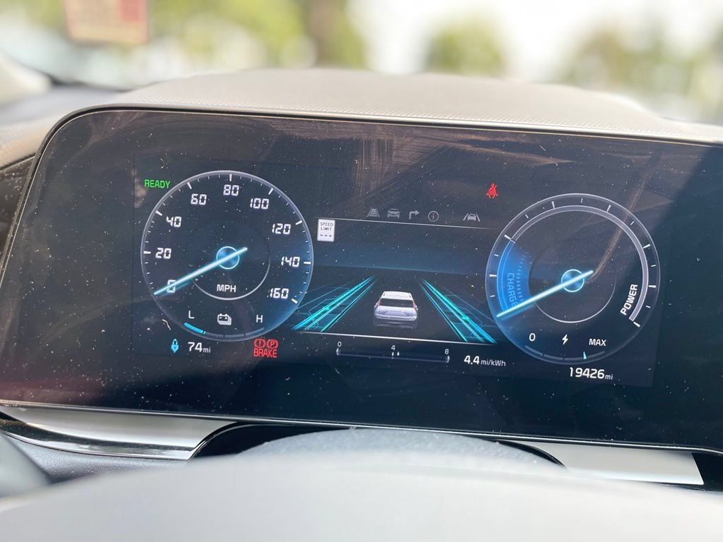 Certified 2024 Kia Niro Wind w/ Wind Preserve Package FWD image 13