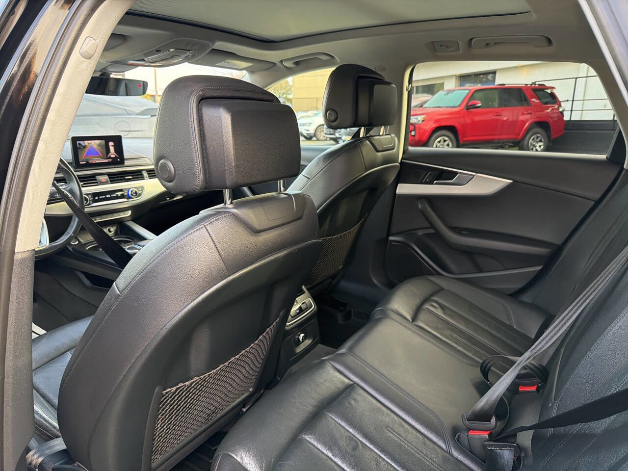 Used 2017 Audi A4 2.0T allroad Premium w/ Convenience Package image 23