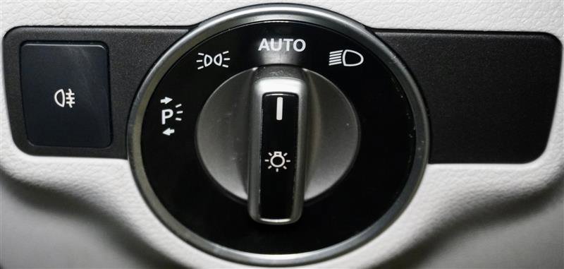 Used 2014 Mercedes-Benz CLA 250 CLA250 4MATIC image 36