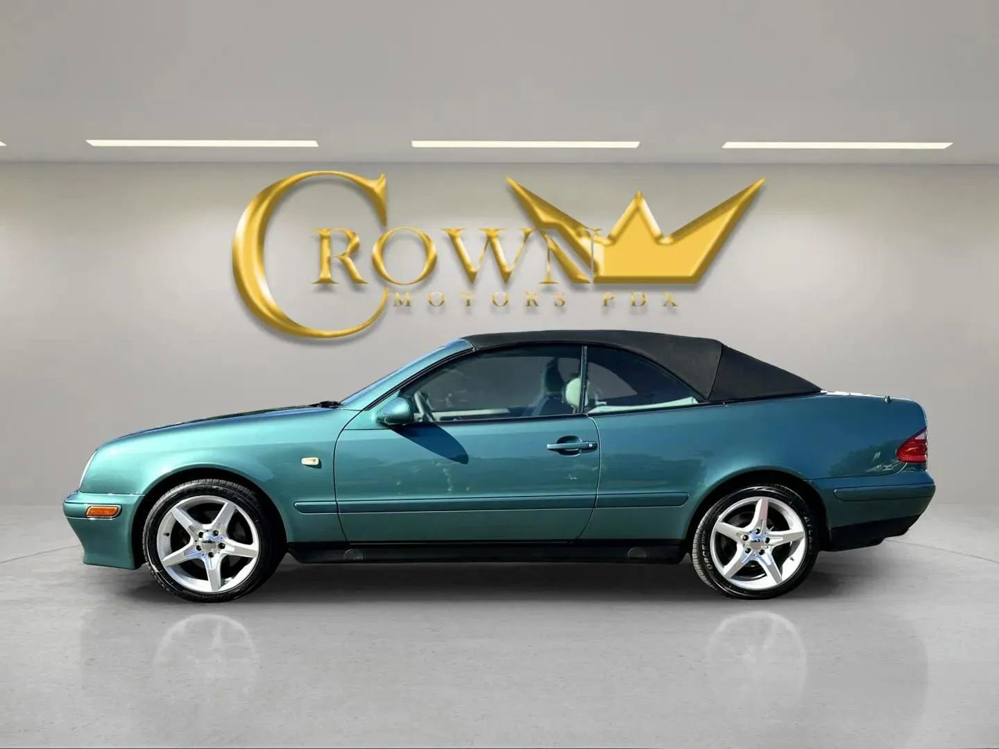 Used 1999 Mercedes-Benz CLK 320 Cabriolet image 10