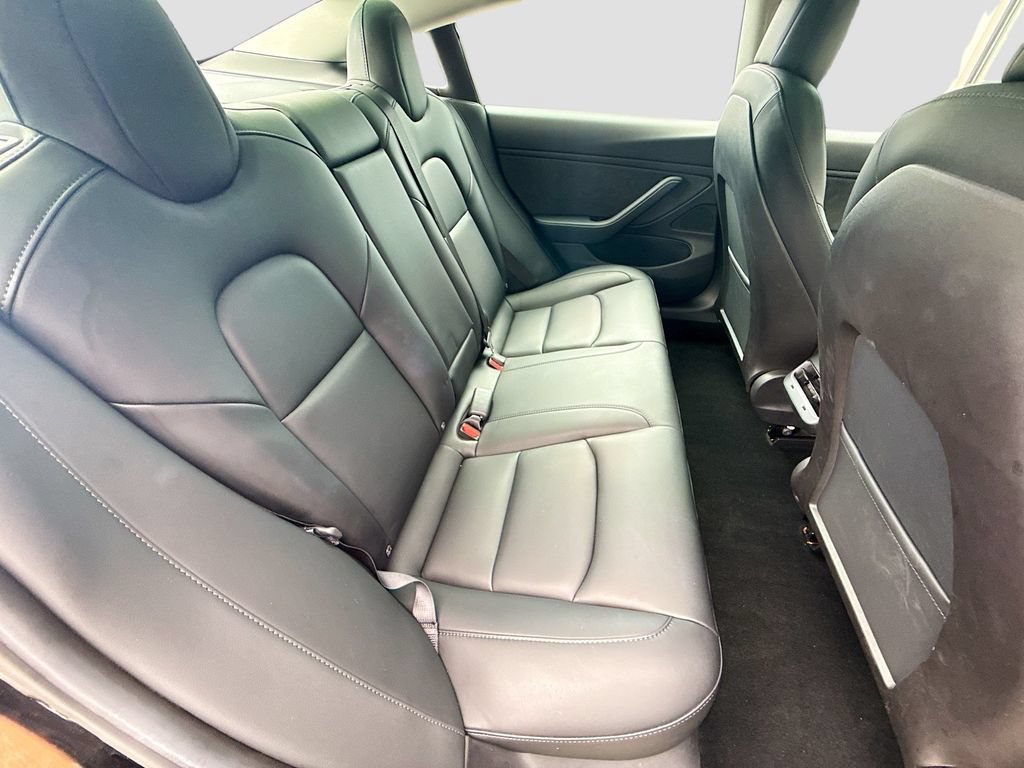 Used 2019 Tesla Model 3 Standard Range RWD image 26