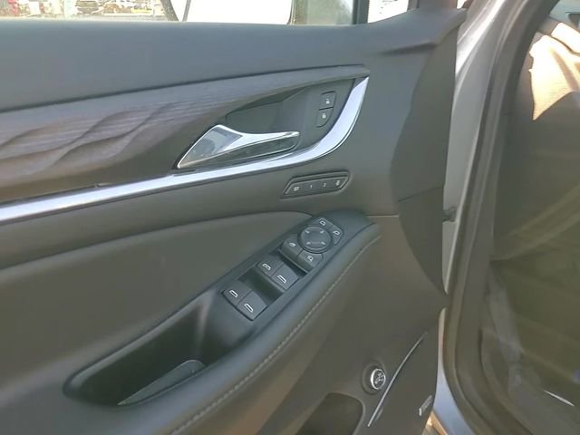 Used 2023 Buick Enclave Avenir w/ Avenir Technology Package image 12