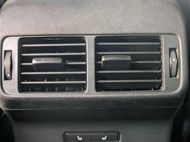 Certified 2025 Land Rover Range Rover Velar Dynamic SE image 18