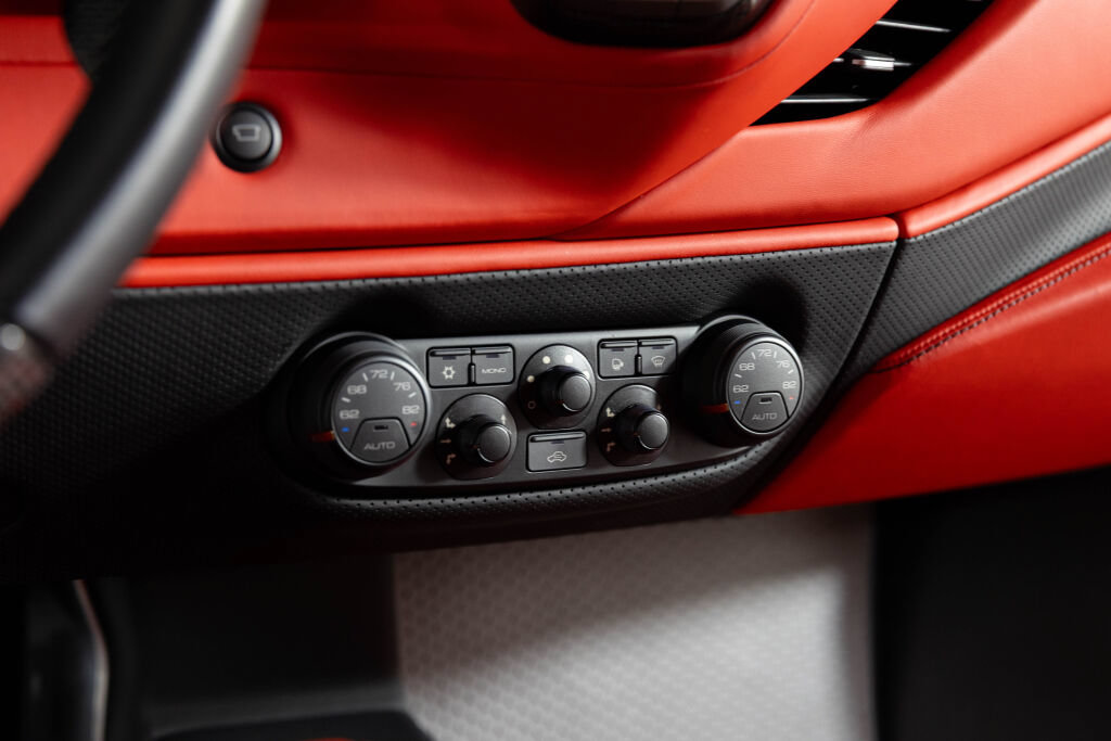 Certified 2019 Ferrari 488 Pista Coupe RWD image 44
