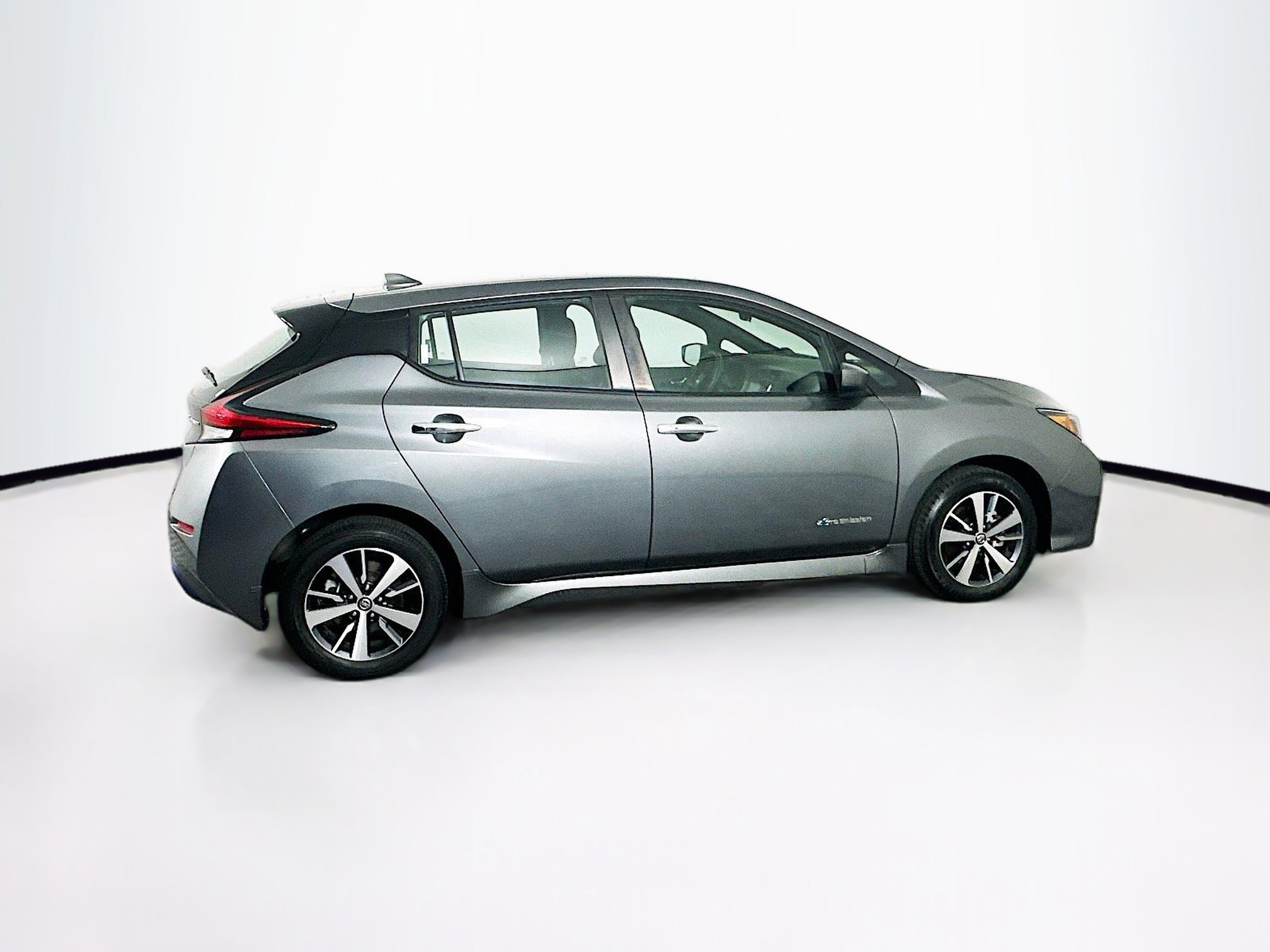 Used 2019 Nissan Leaf S Plus w/ Protection Package FWD image 10