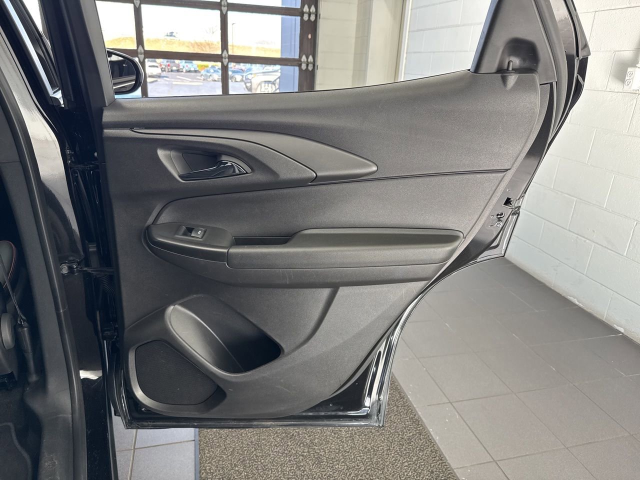 Used 2025 Chevrolet TrailBlazer RS w/ Driver Confidence Package image 44