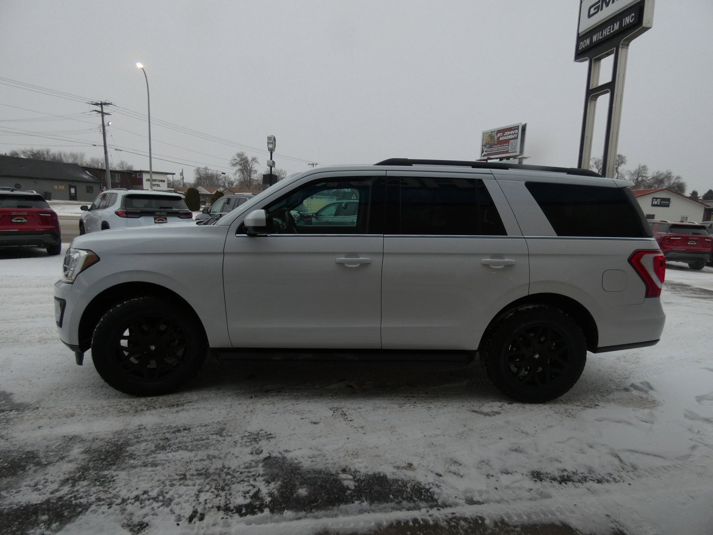 Used 2019 Ford Expedition XLT image 10