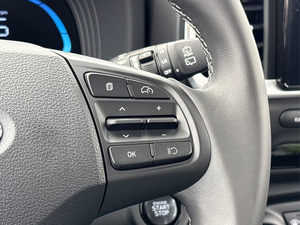 New 2026 Hyundai Venue SEL FWD image 23