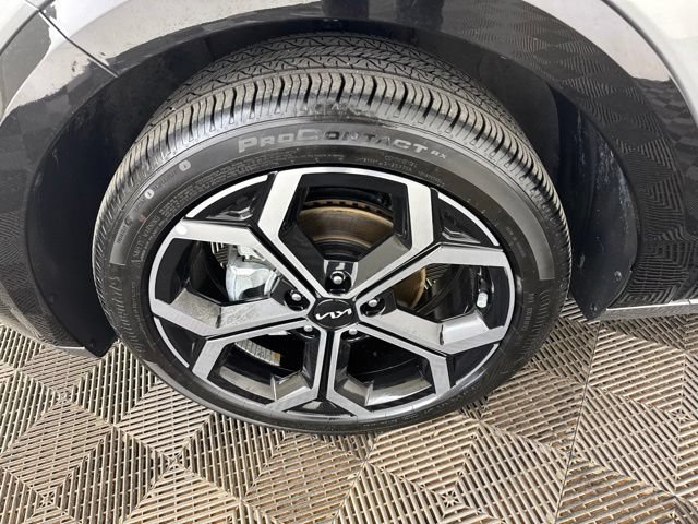Certified 2025 Kia Niro EX Touring FWD image 28