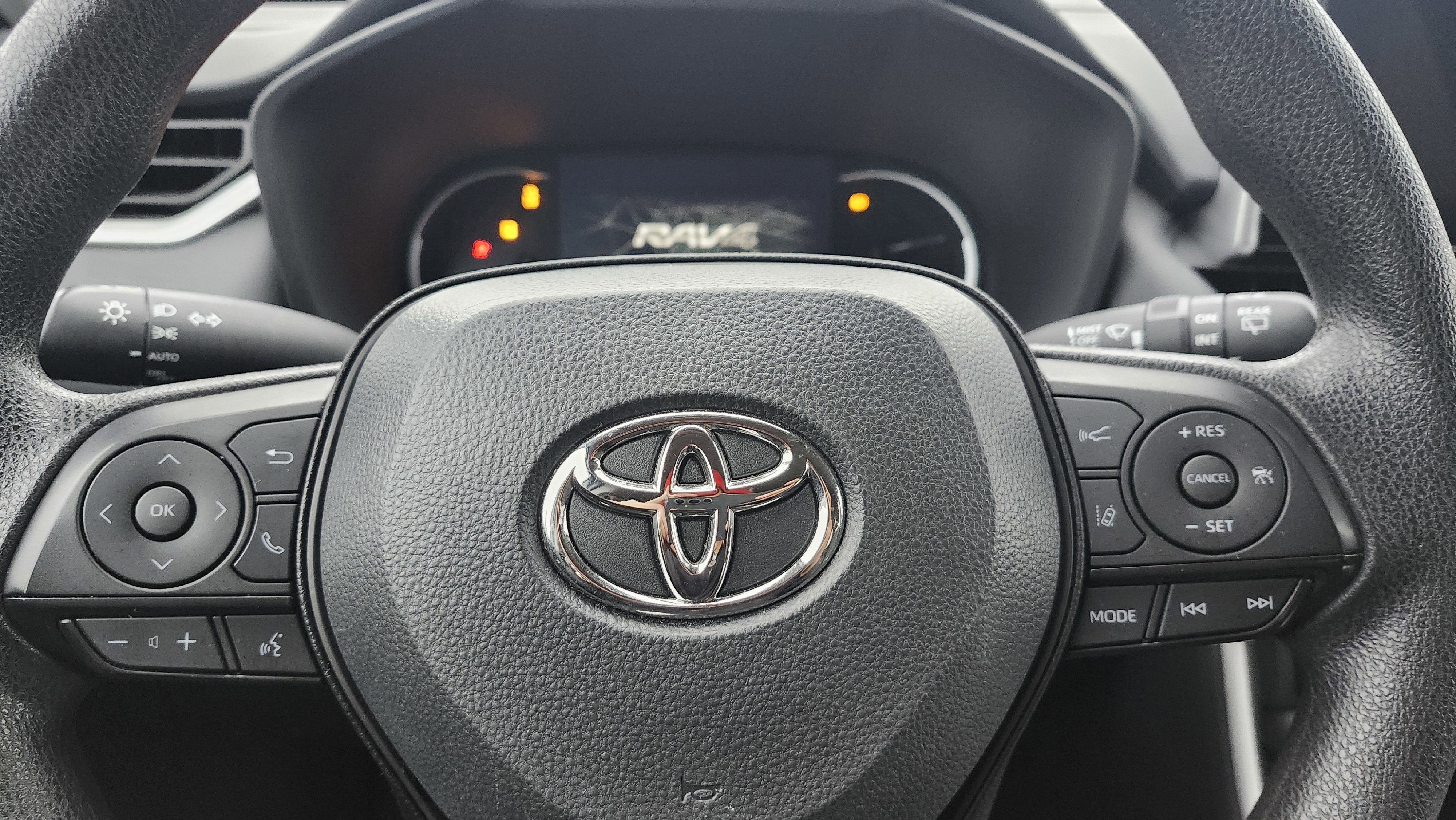 Used 2024 Toyota RAV4 XLE image 20