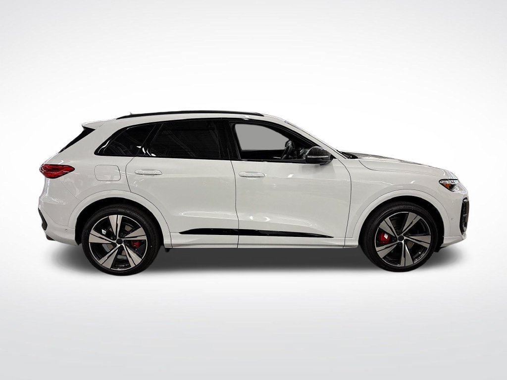 New 2026 Audi SQ5 Premium Plus AWD/4WD image 6