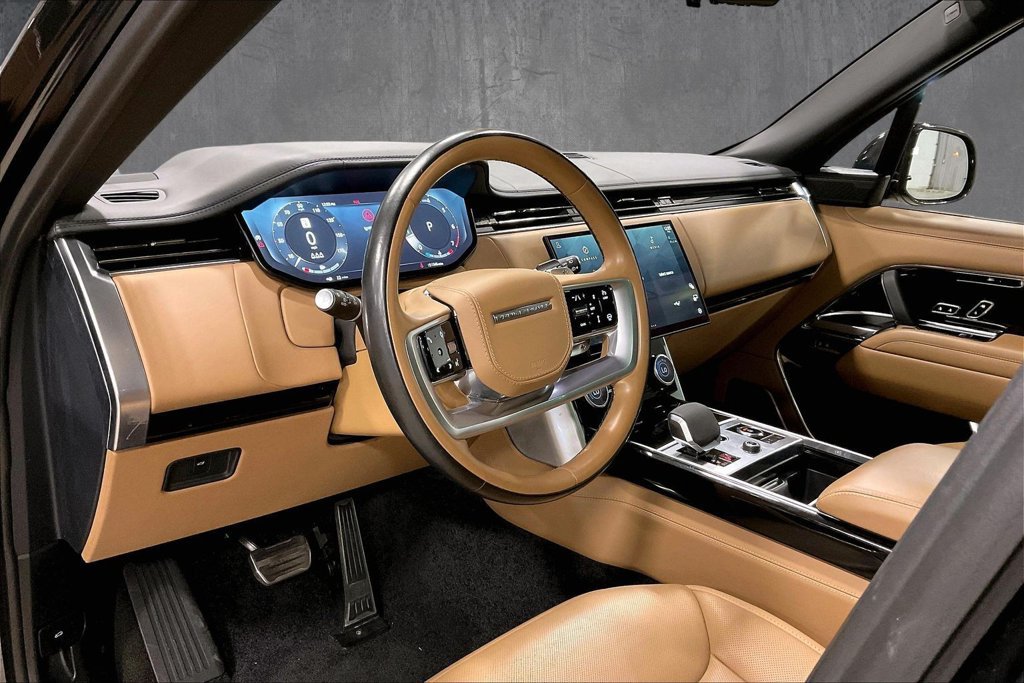 Certified 2023 Land Rover Range Rover Long Wheelbase Autobiography AWD/4WD image 18