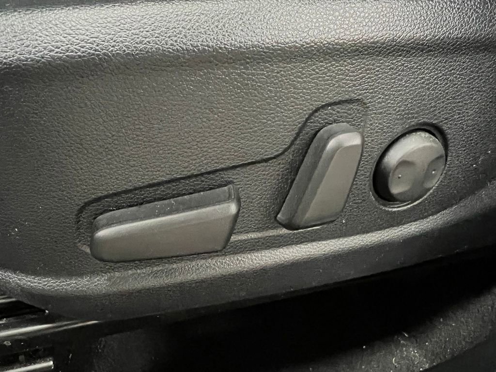 Used 2022 Kia Soul Turbo image 11