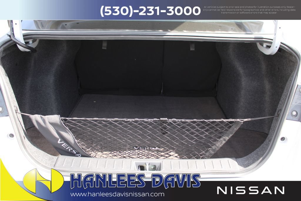 Used 2025 Nissan Versa SV w/ Trunk Package FWD image 10