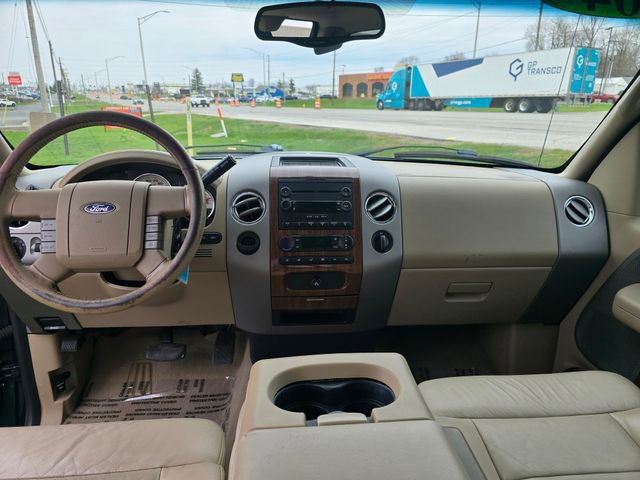 Used 2004 Ford F150 Lariat image 14