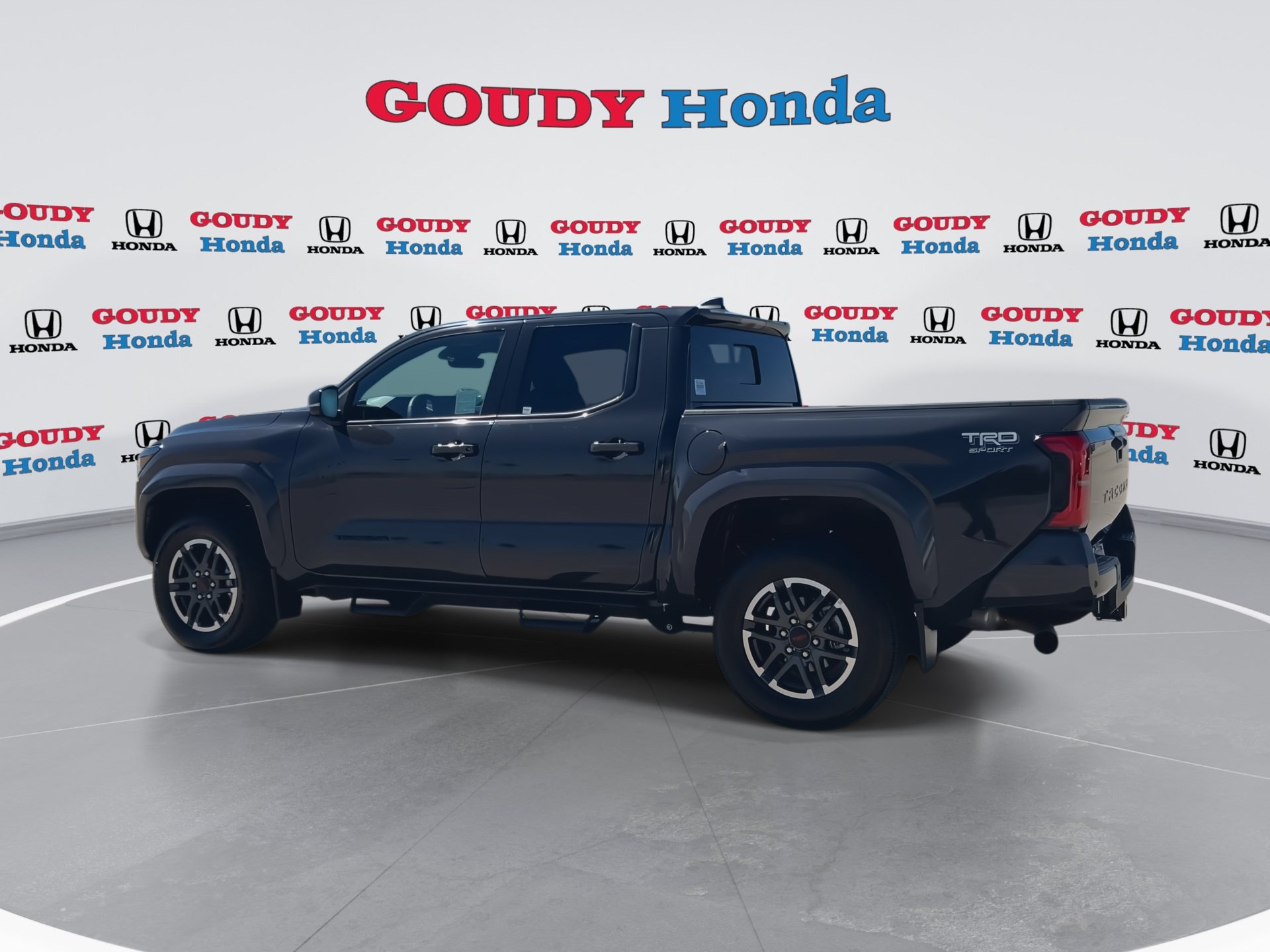 Used 2024 Toyota Tacoma TRD Sport RWD image 6
