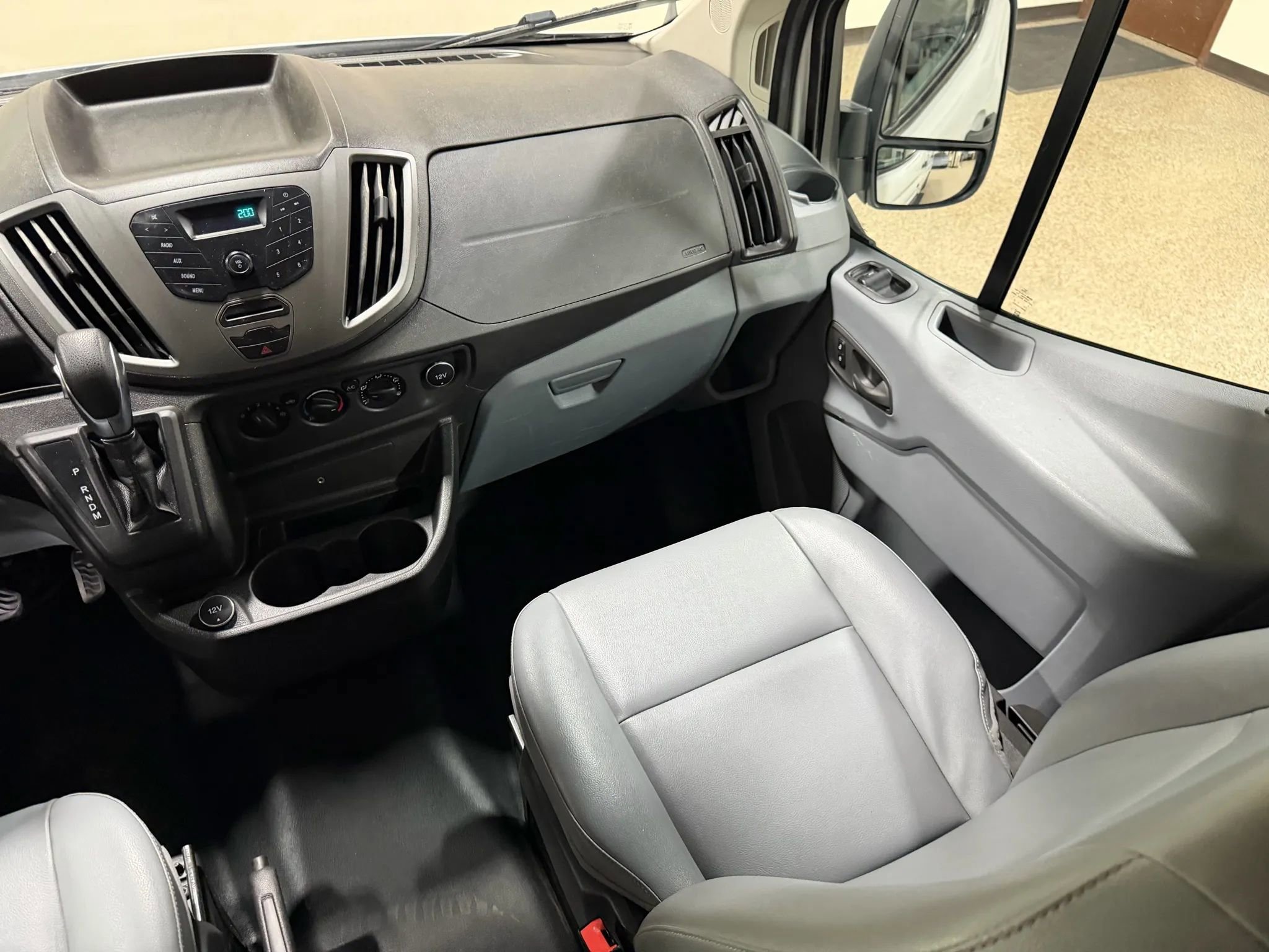 Used 2017 Ford Transit 150 XL image 44