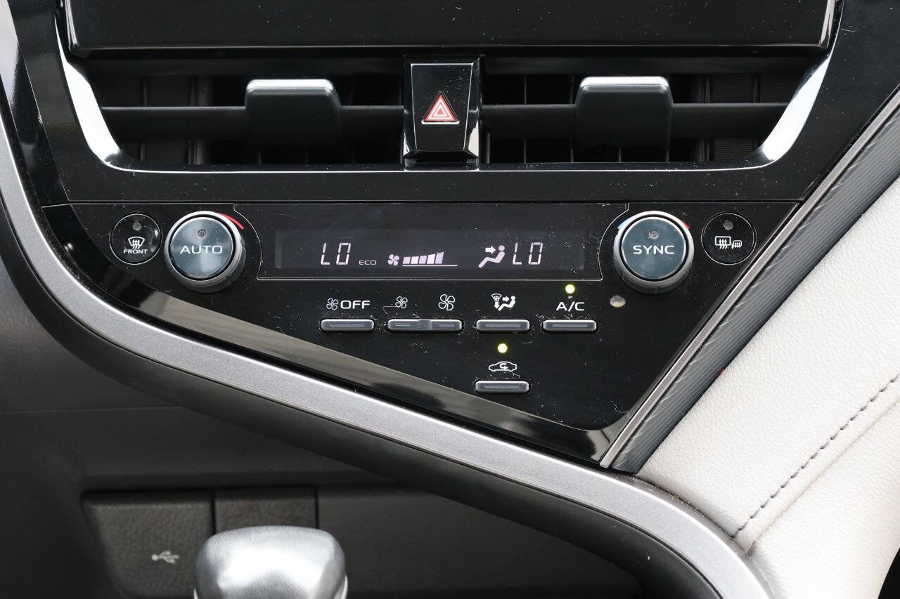 Used 2022 Toyota Camry SE AWD/4WD image 21