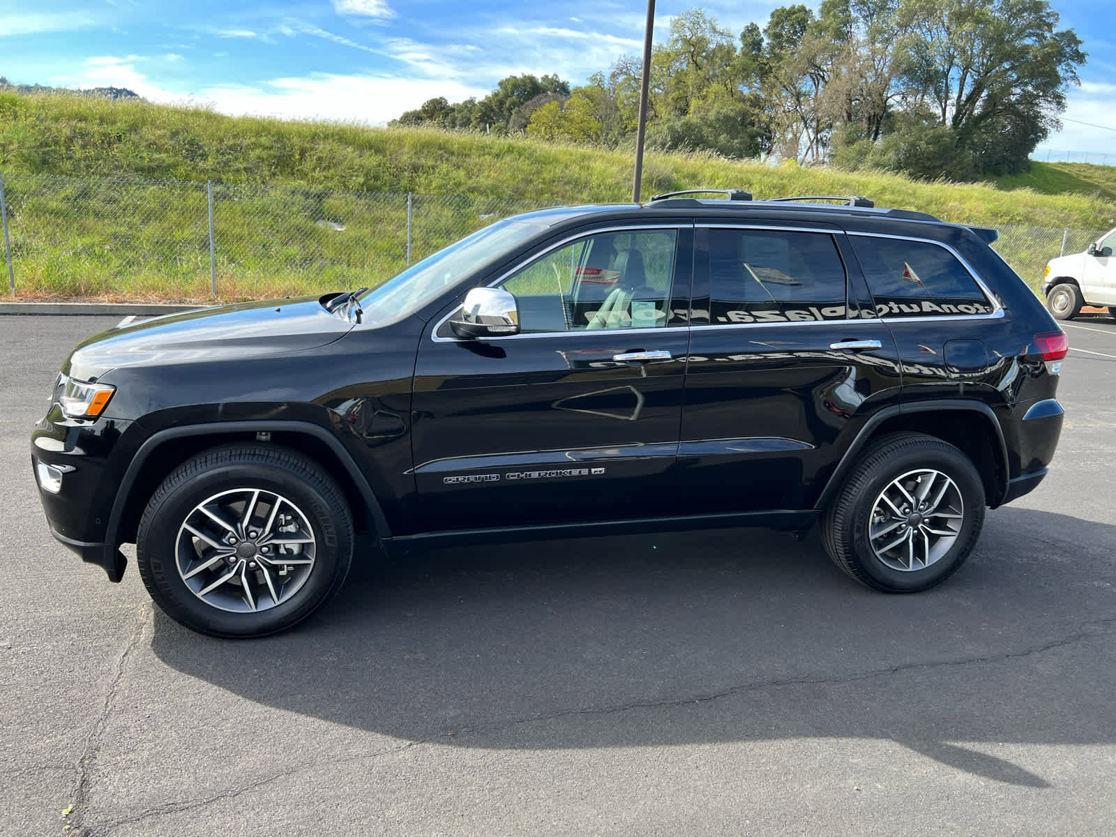 Used 2022 Jeep Grand Cherokee Limited image 7