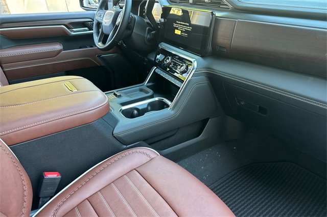 New 2026 GMC Sierra 2500 Denali Ultimate w/ Max Trailering Package image 15