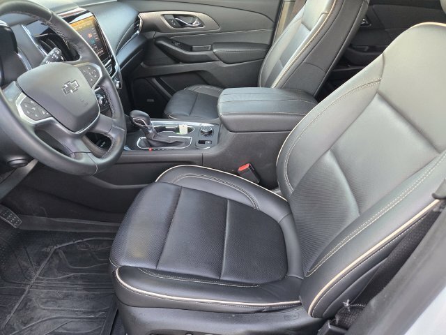 Used 2023 Chevrolet Traverse Premier w/ Redline Edition AWD/4WD image 18