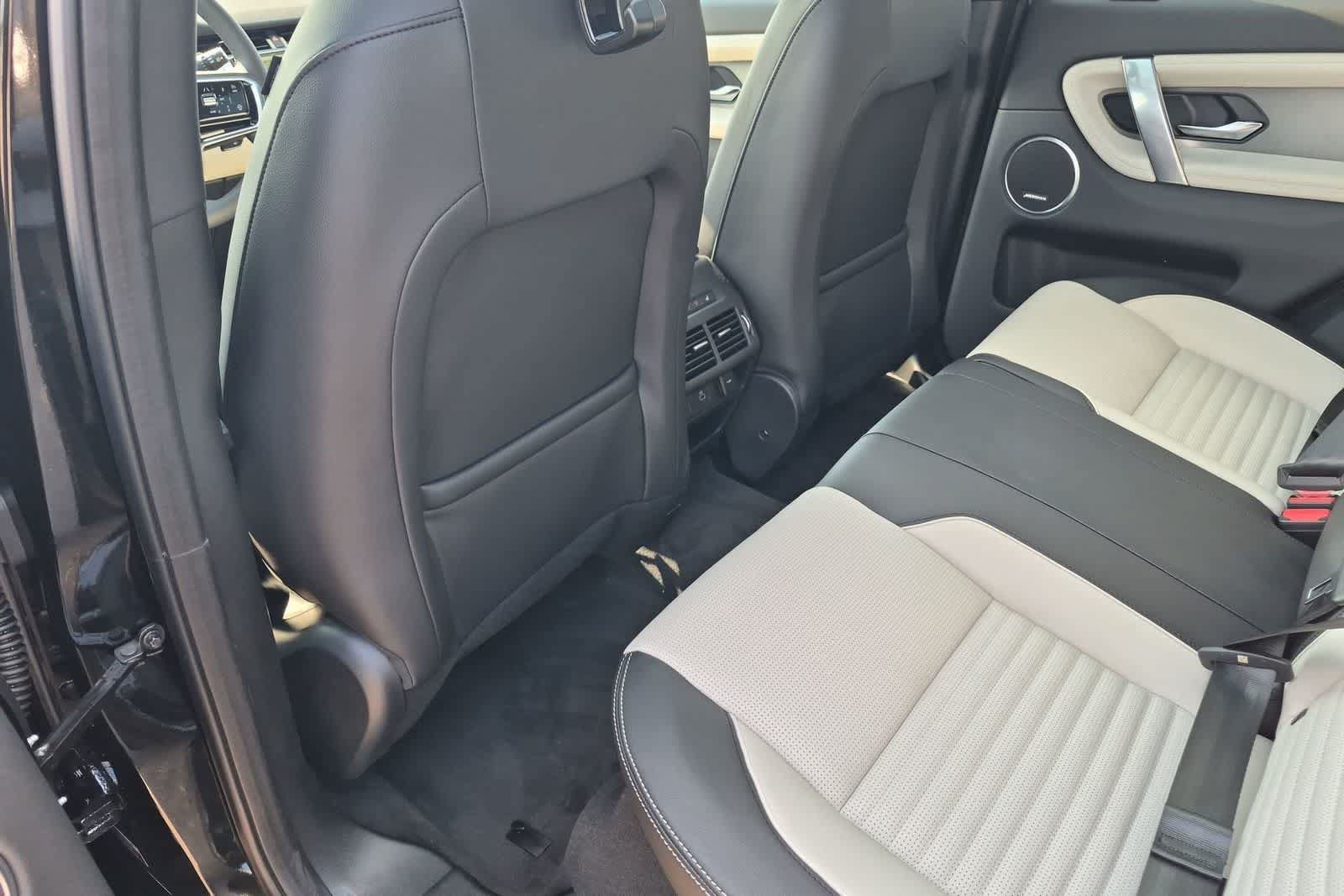 New 2026 Land Rover Discovery Sport Landmark AWD/4WD image 18