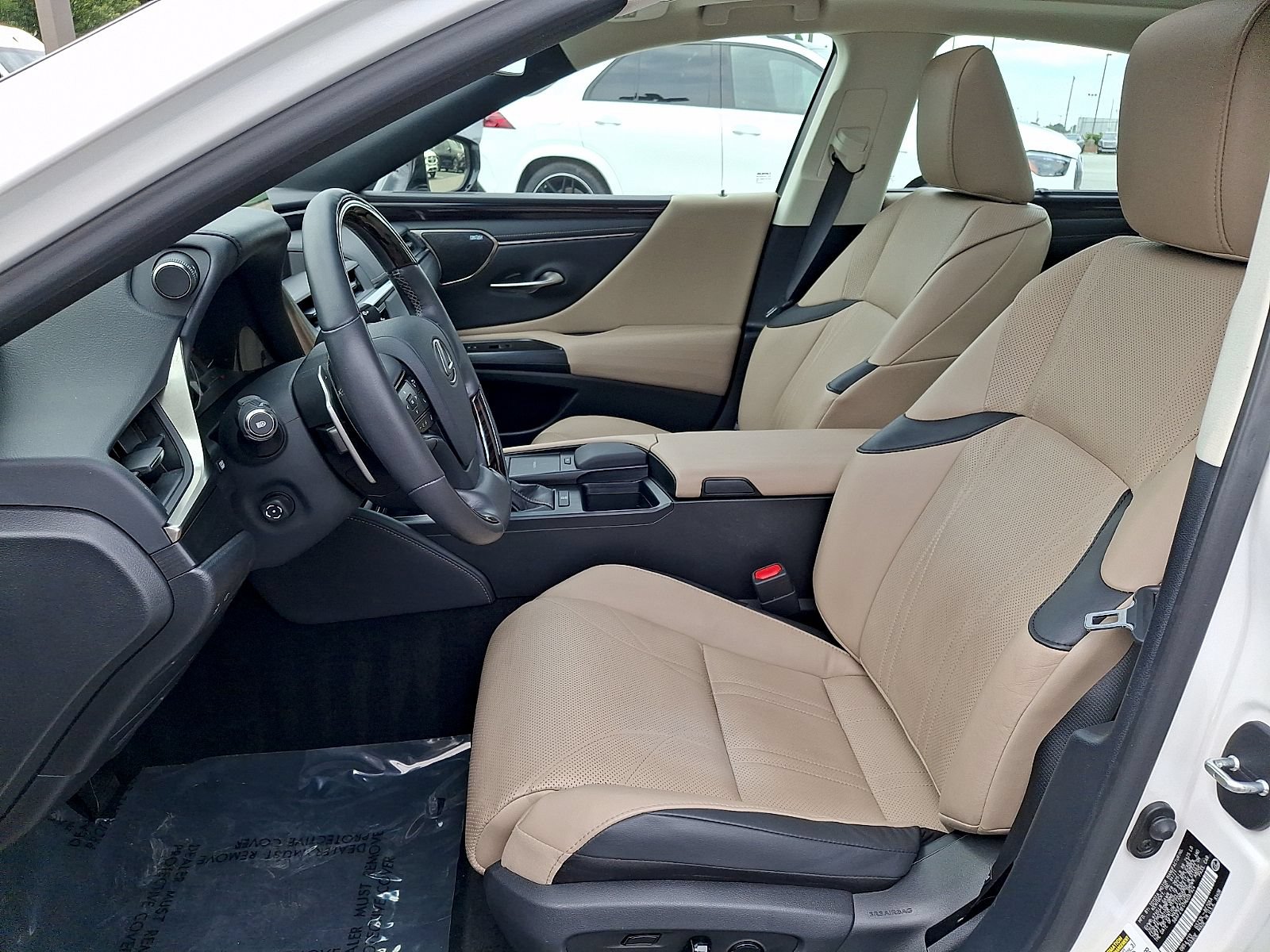 Used 2021 Lexus ES 350 Ultra Luxury w/ Accessory Package 2 FWD image 13