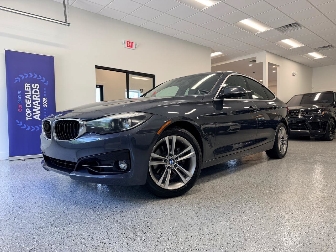 Used 2017 BMW 330i Gran Turismo xDrive AWD/4WD image 2