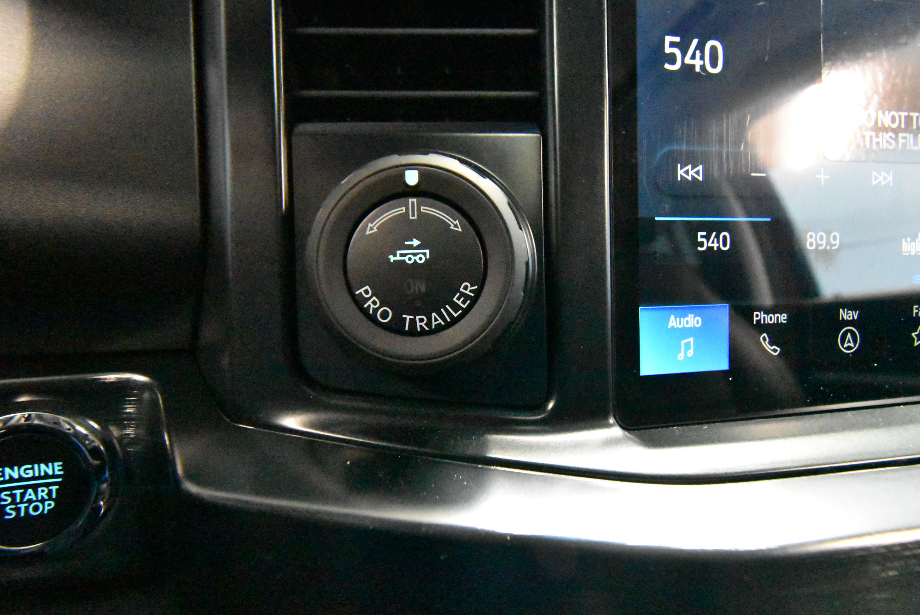 New 2025 Ford F350 Lariat w/ Lariat Ultimate Package image 17