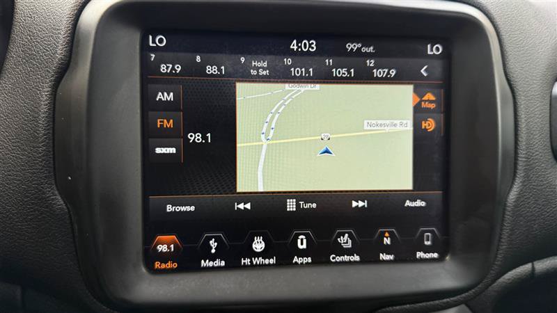 Used 2018 Jeep Renegade Latitude w/ UConnect 8.4 Nav Group AWD/4WD image 41