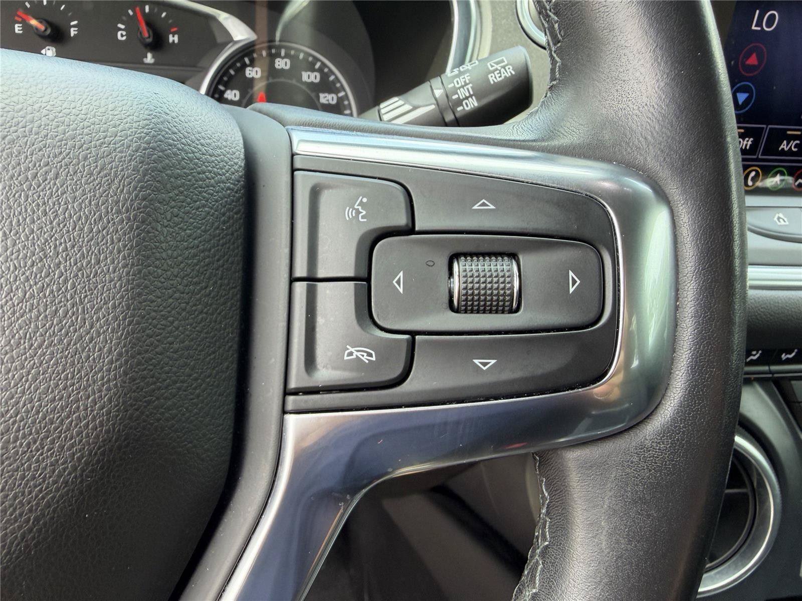 Used 2021 Chevrolet Blazer LT w/ Sound & Technology Package FWD image 23